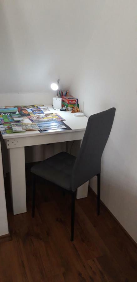 Ferienapartment-Monteurwohnung-Muldestausee Pouch Екстер'єр фото